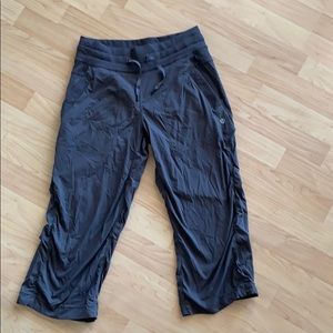 Lululemon studio crops